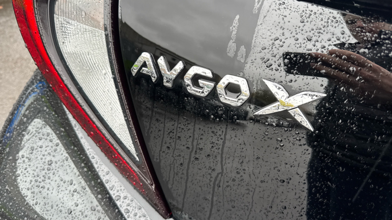 Toyota Aygo X 1.0 VVT-i Edge 5dr Petrol Hatchback